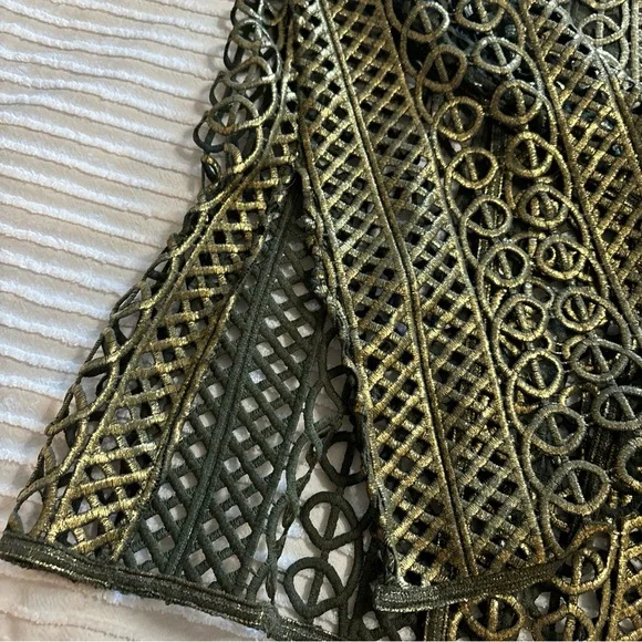 Chico’s Travelers Collection Foil Lace Jacket Tuscan Olive Gold  Women’s SZ 1 - Picture 4 of 4